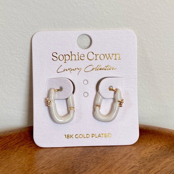Sophie Crown 18K Gold Plated Luxury Collection Gift White Huggies Earrings - Picture 1 of 4